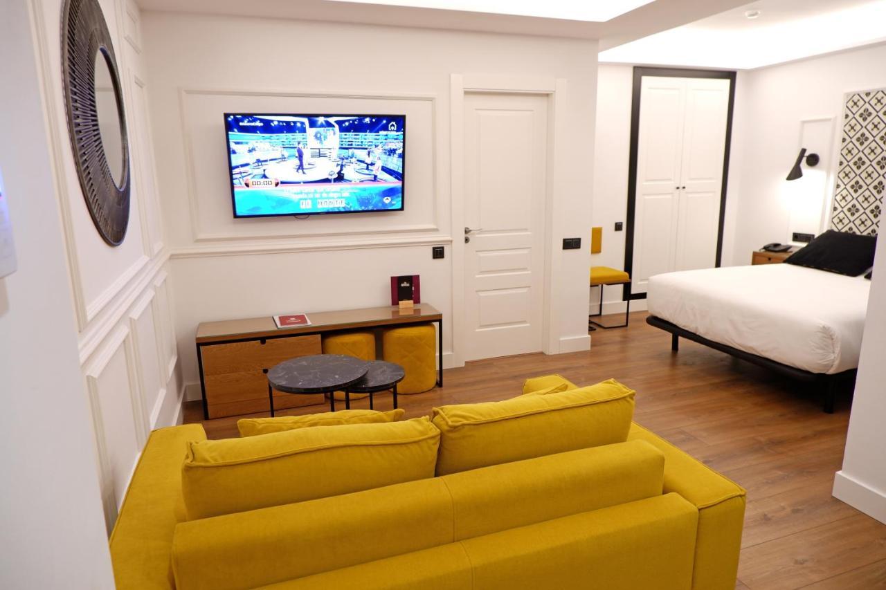 Hotel Colon Plaza บายาโดลิด ภายนอก รูปภาพ
