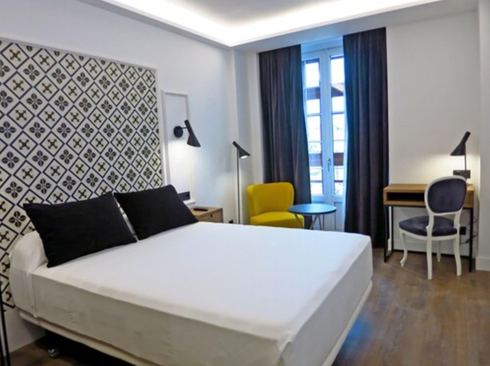 Hotel Colon Plaza บายาโดลิด ภายนอก รูปภาพ