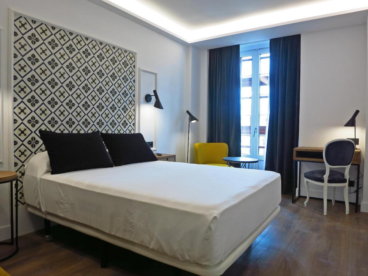 Hotel Colon Plaza บายาโดลิด ภายนอก รูปภาพ